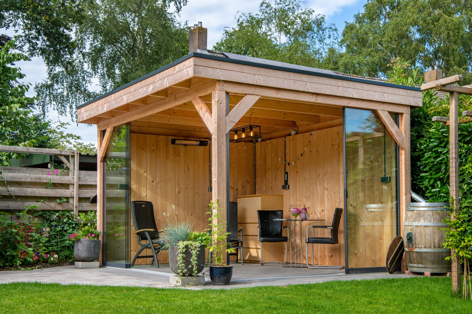 669013228df9f-462e729fa470cfef2d6fb102a6e3b31cff164cdc-p022105-r-v73412-0-202207jpg