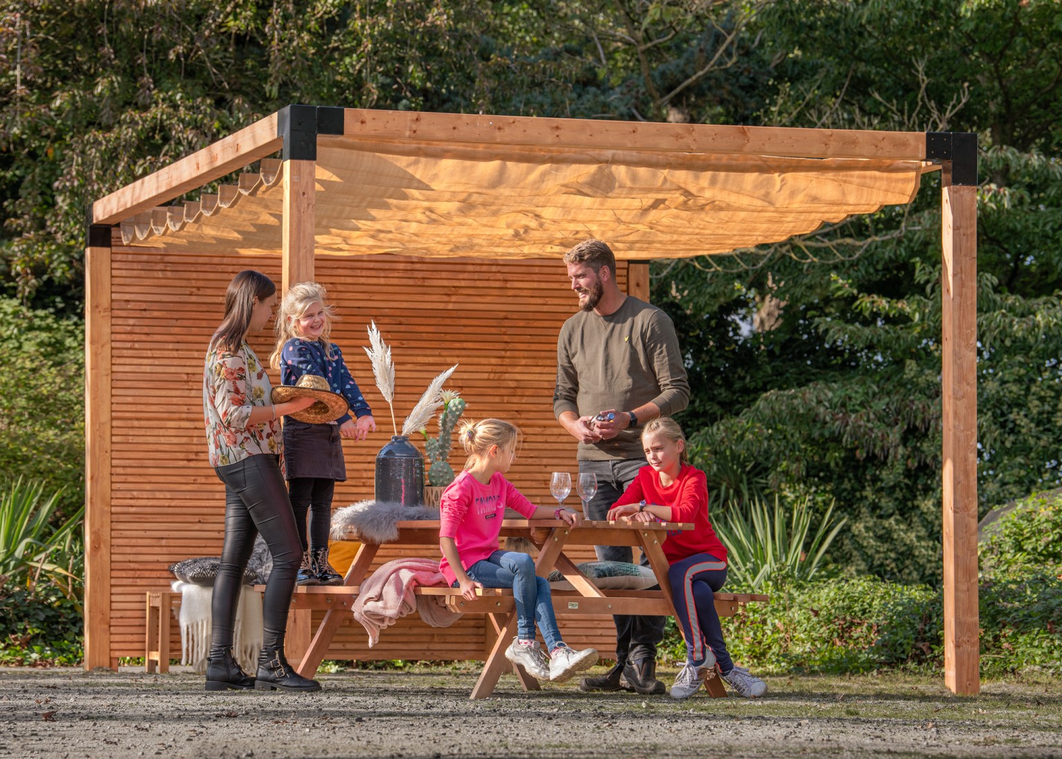 66900d15be85c-15615da821a8068fda507cd37b47e3b7e6a25a39-p019862-r-v01-0-202104jpg